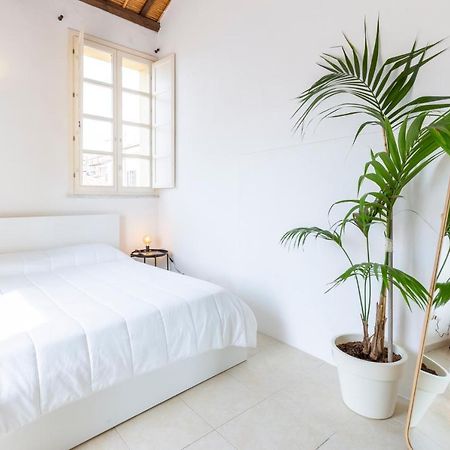 דירות קליארי Castello Attic Sunset Terrace מראה חיצוני תמונה