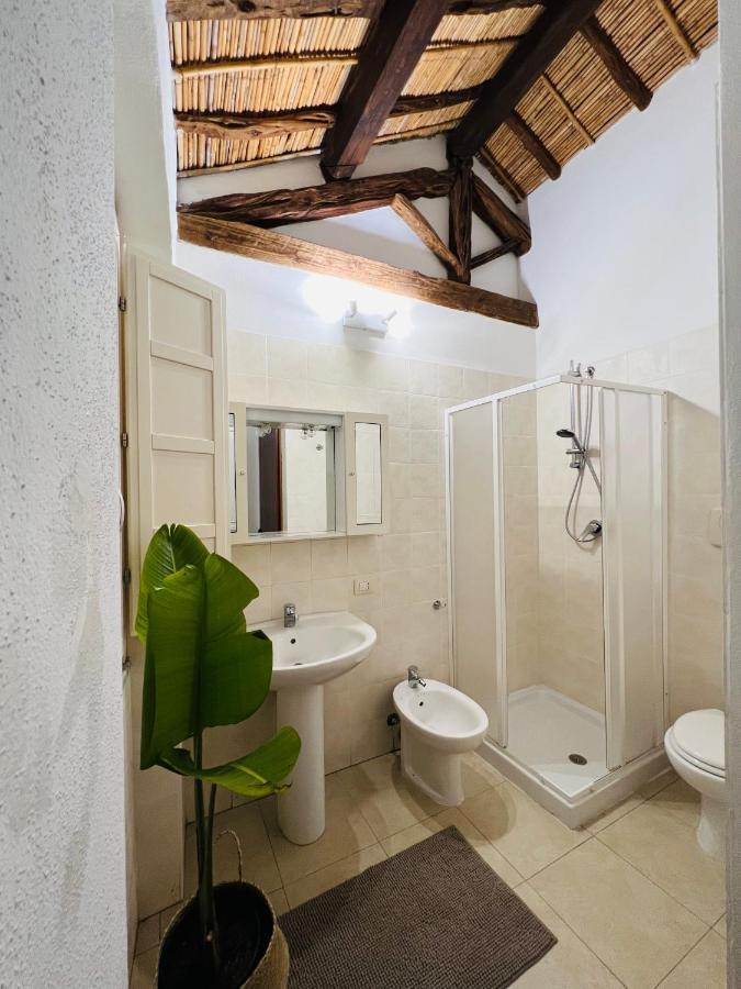 דירות קליארי Castello Attic Sunset Terrace מראה חיצוני תמונה