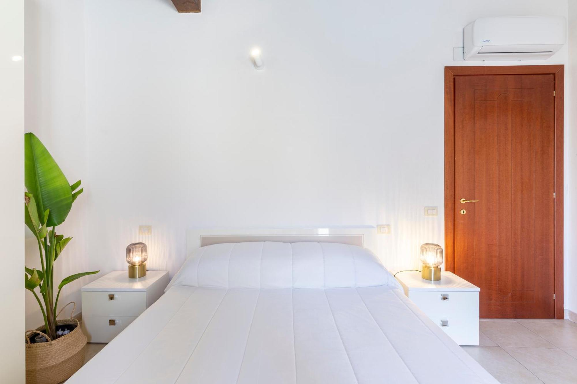 דירות קליארי Castello Attic Sunset Terrace מראה חיצוני תמונה